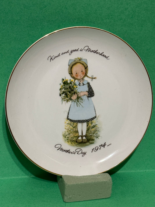 Holly Hobbie Mother’s Day Porcelain Collectors Plate - 1974 Vintage