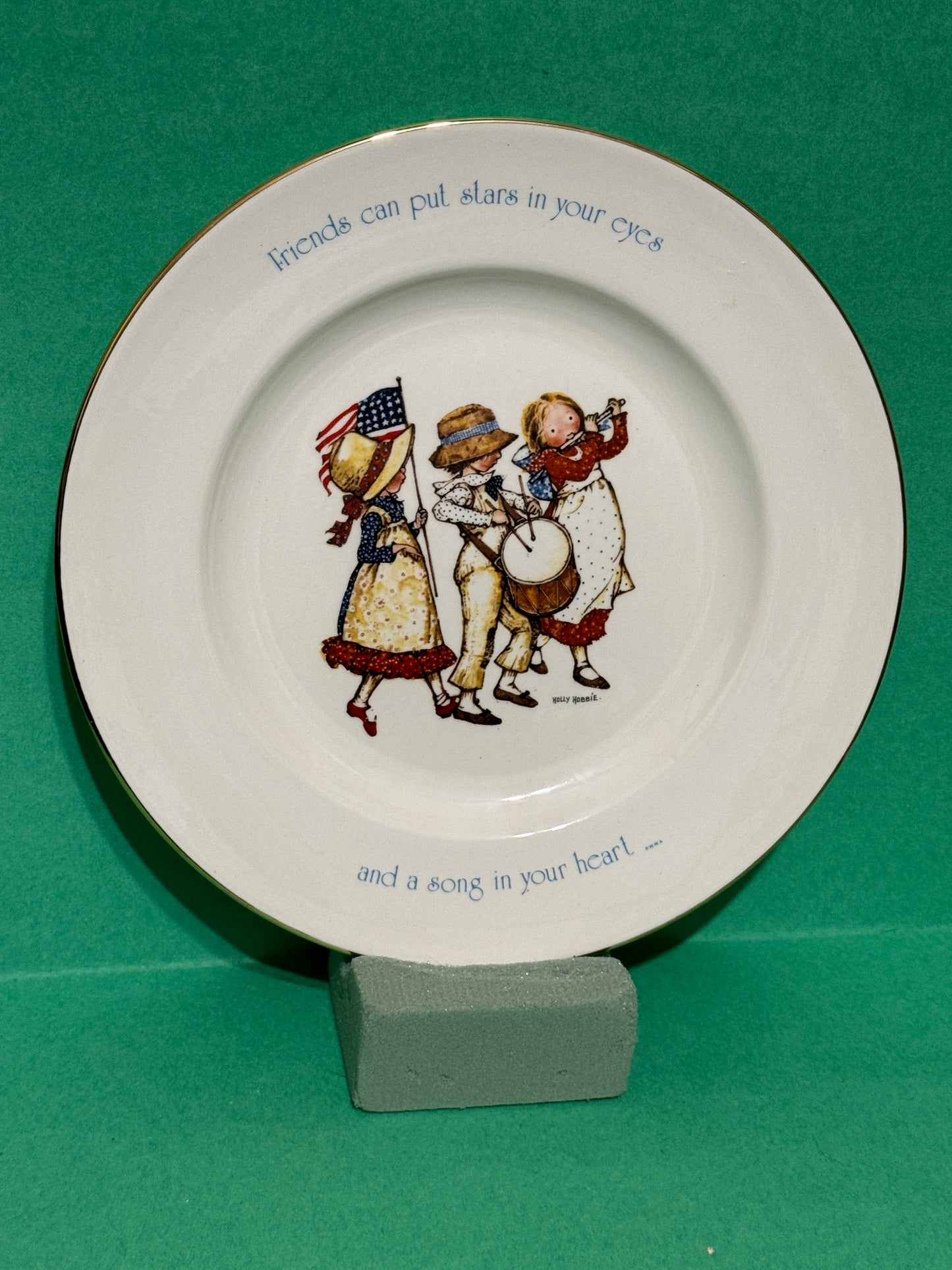 Holly Hobbie Plate Freedom Series 1776-1976 Song In Your Heart" - Vintage