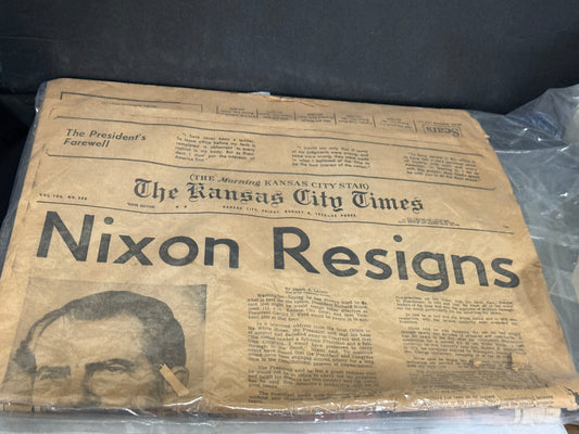 Kansas City Times - NIXON RESIGNS - August 9, 1974