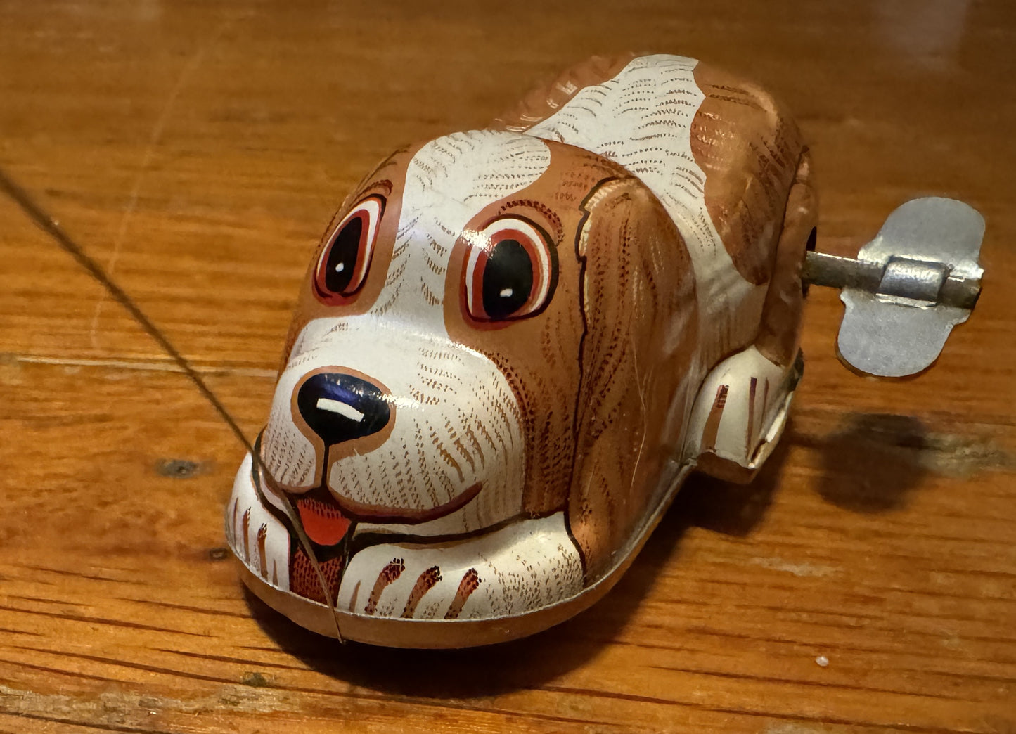 Beagle Toy Wind-Up 2-7/8" Long Works