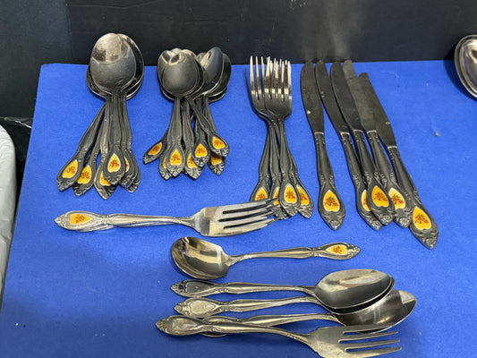 Customcraft Stainless Steel Flateware (36 piece)