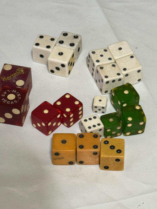 Dice Large and Small some Casino (19) - VINTAGE