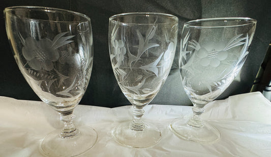 Elegant Flower and Leaf Etched Stemmed Frosted Glasses (set of 3)