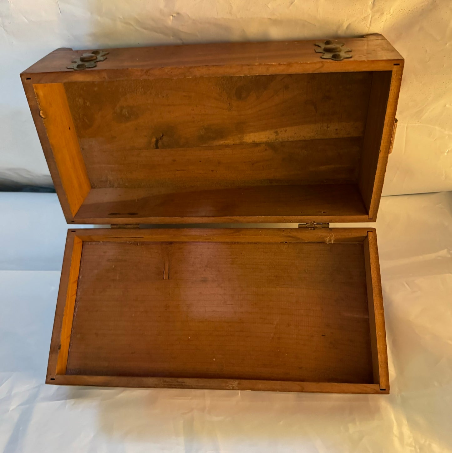 Beautiful Jewelry/Trinket Box with Metal Decoration and Mother on the top