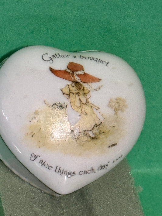 Holly Hobbie Heart Shaped Trinket Box Gather A Bouquet ... - '73 VINTAGE