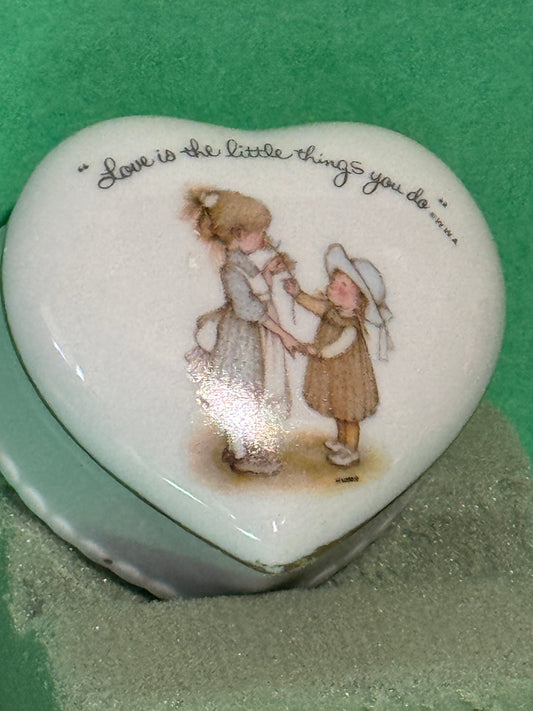 Holly Hobbie Heart Trinket Box & Lid (2 pieces) Genuine Porcelain - '73 Vintage