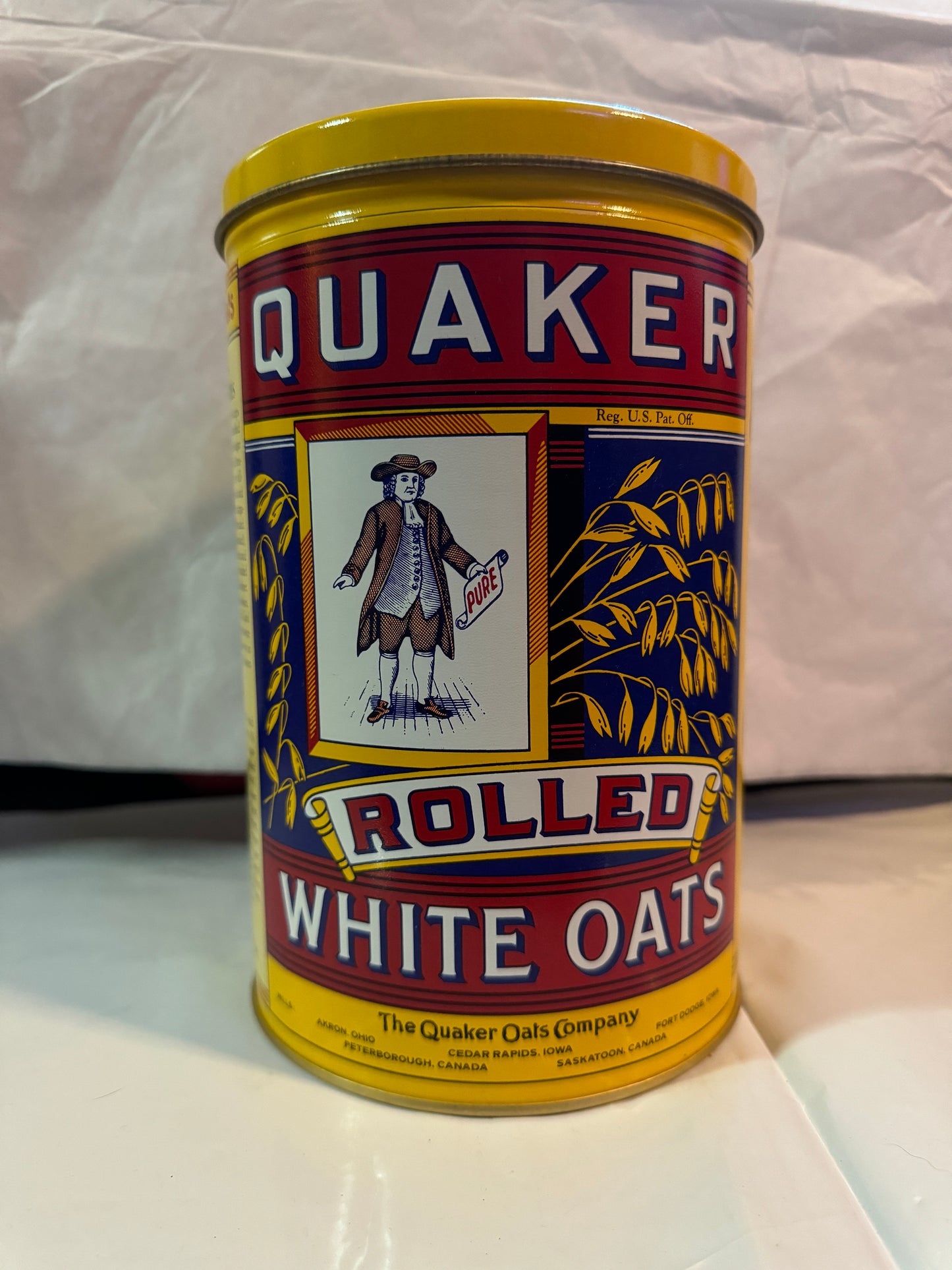 Quaker Oats Company 1984  Limited Edition Collectible Tin w/lid Vintage -NEW