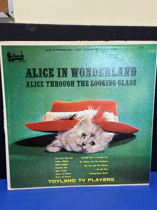 Alice in Wonderland - Alice Through the Looking Glass -RARE- Vintage