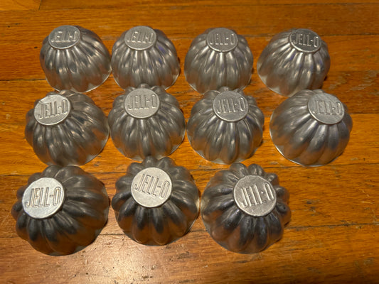 Aluminum Jell-O Molds, Segmented Round Design 3" Diameter (Lot of 11)