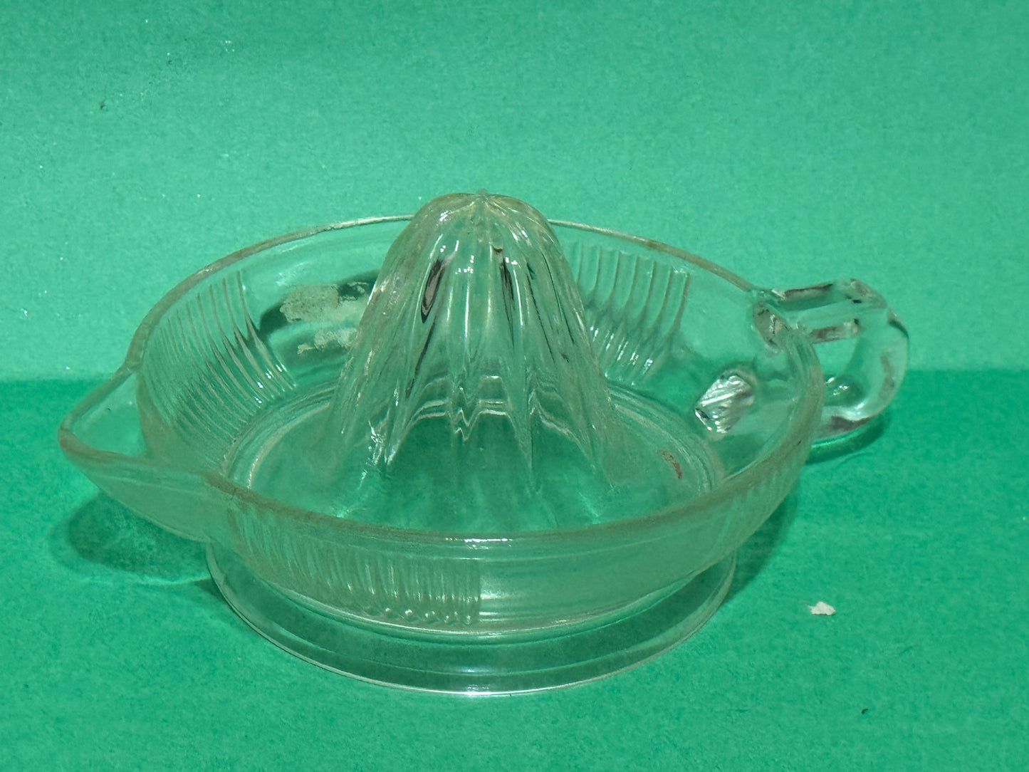 Clear Glass Juicer Reamer Manual w/ Handle Spout - VINTAGE