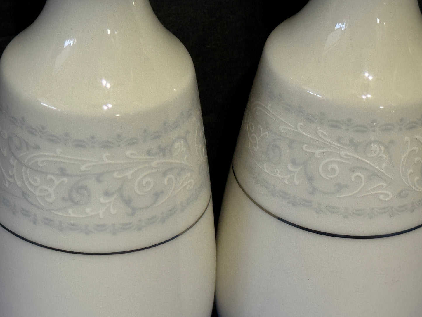 Noritake Tulane Melatone Salt & Pepper Shaker - VINTAGE