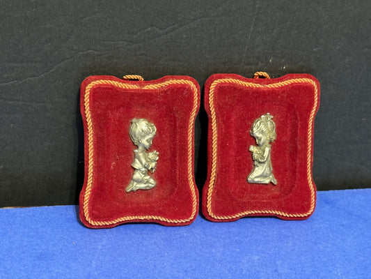 Pewter Praying Children on Red Velvet Plaque (set of 2) - Vintage