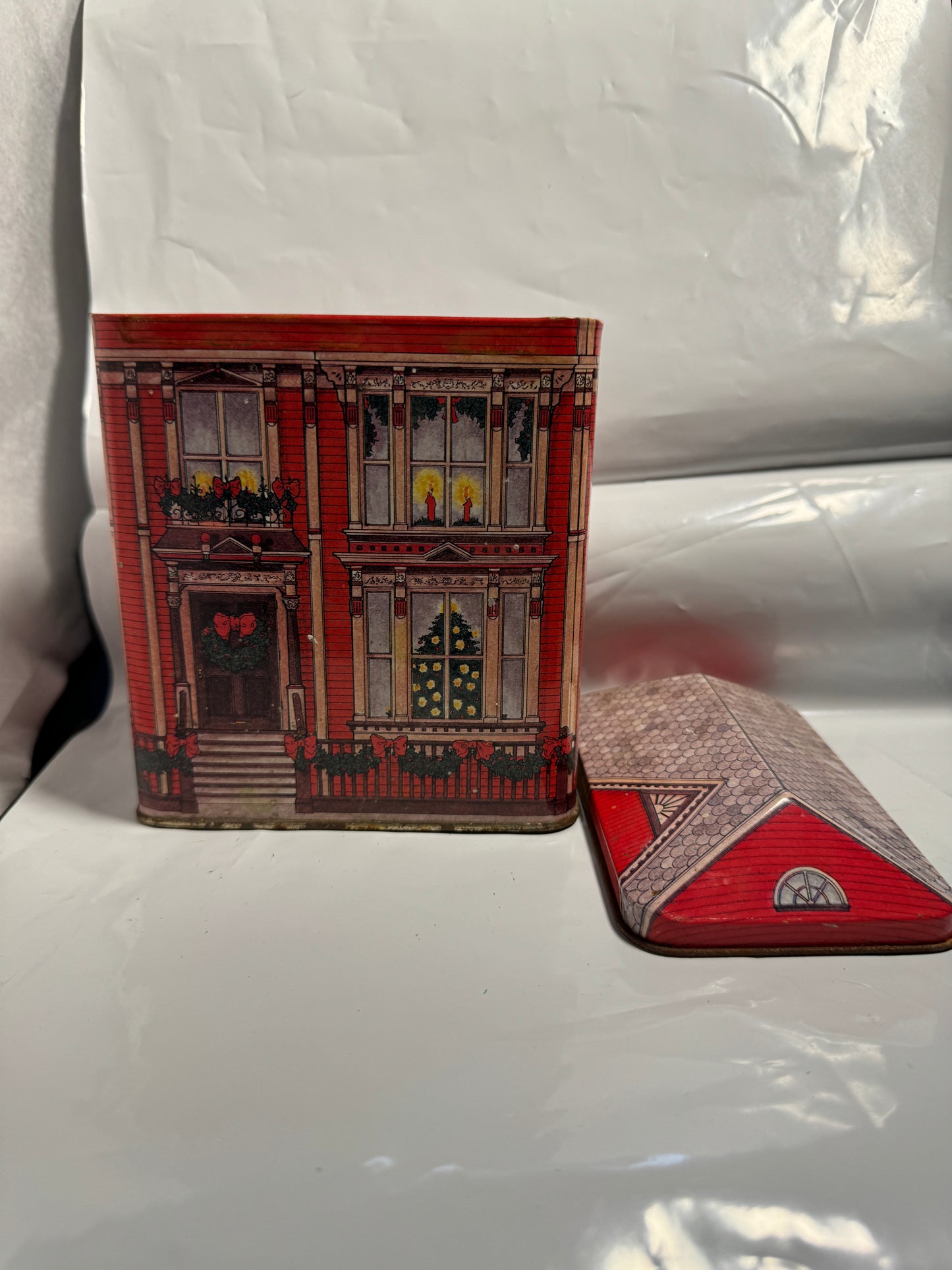 The Tinsmith's Craft Tin Red House Christmas Holiday design Vintage