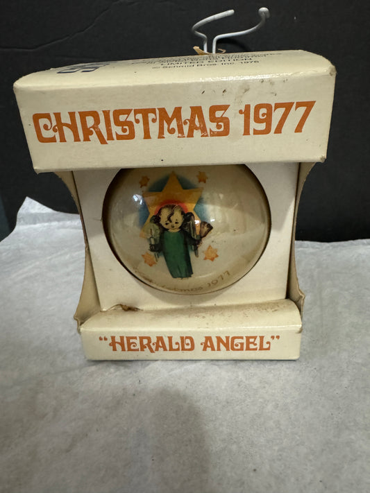 Schmid 1976 Herald Angel Ornament Limited Edition