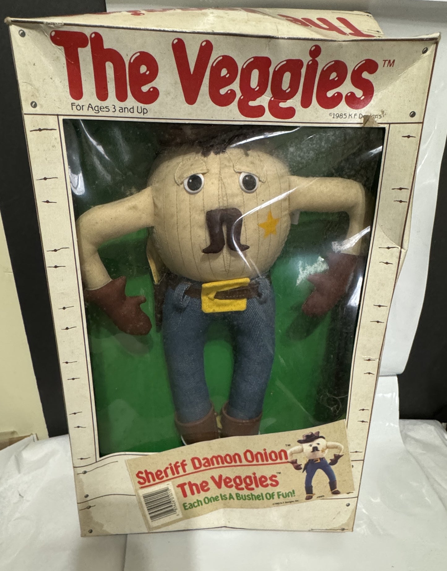 The Veggies Sheriff Damon Onion Stuffed Plush Doll 1985 W/Tag KF Designs Vintage