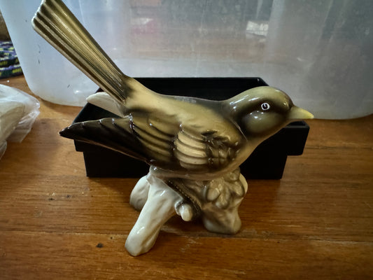 Beautiful Detailed Brown Sparrow Ceramic Vintage