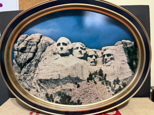 Mt. Rushmore National Park Oval Tin Sunshine Biscuits 1986 VINTAGE NEW