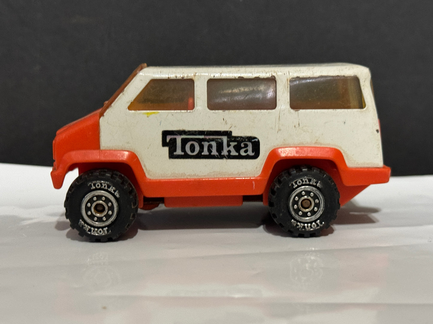 Tonka Van 4" Orange White VINTAGE 1978