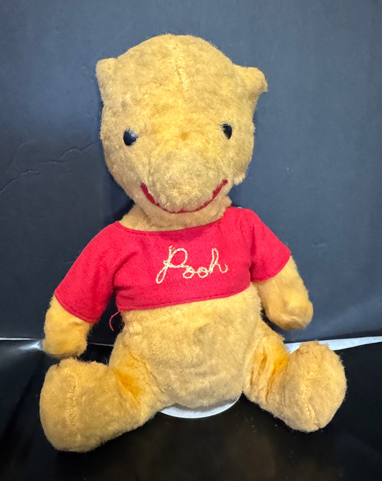 Winnie the Pooh Gund Plush 10" Vintage