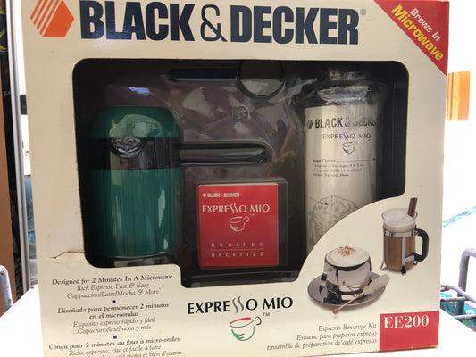 Black & Decker Expresso Mio-EE200 Microwave Espresso Beverage KIT NEW