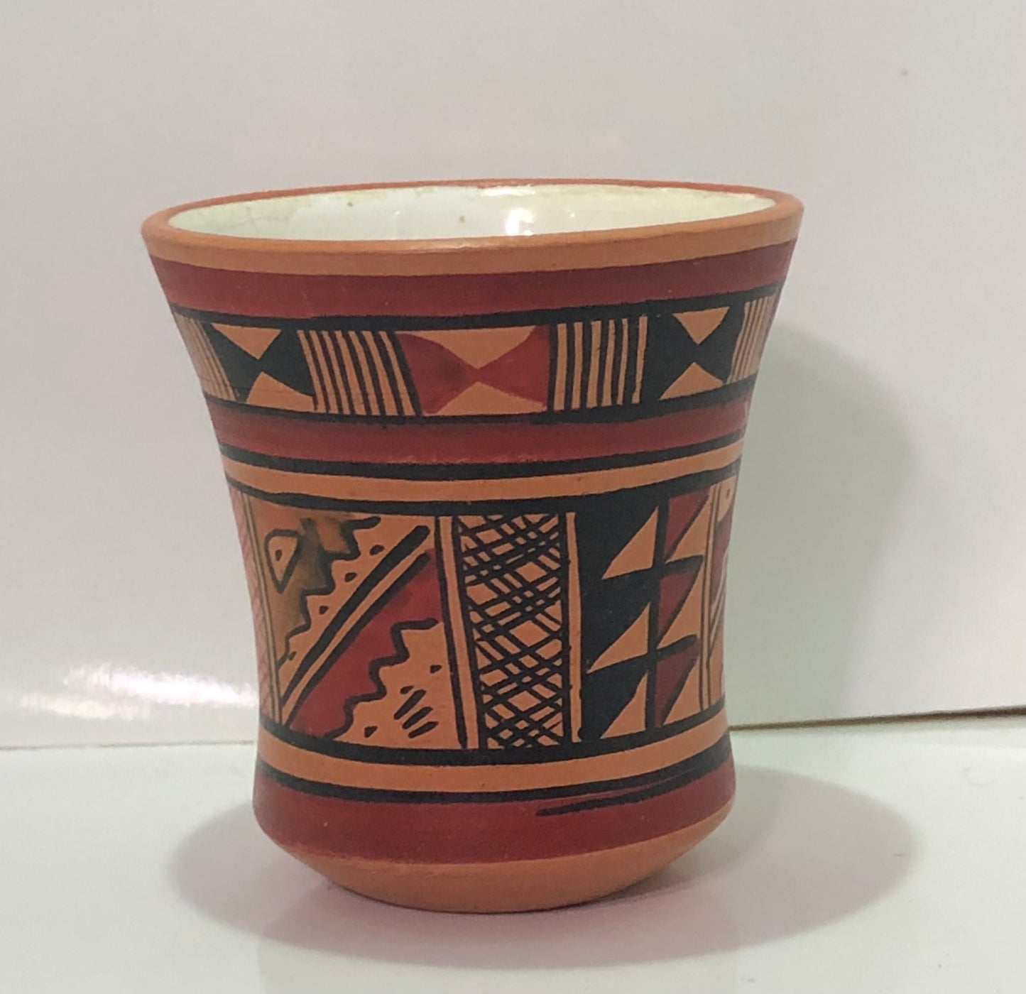 Pottery vase, Handpainted, Peru, 2-1/4", Folk Art, Geometric